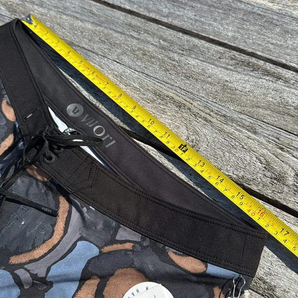 Vuori infinity boardshort
